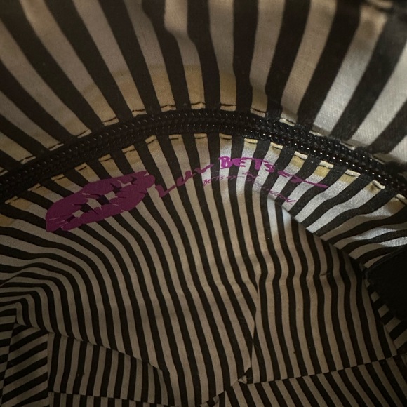 NWOT LUV Betsey by Betsey Johnson Rose Bag - Picture 7 of 9